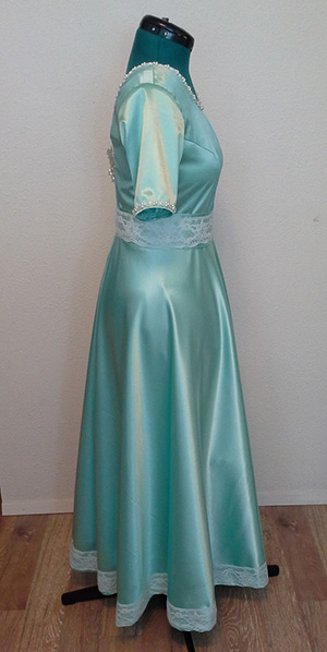 TK's wedding dress, side