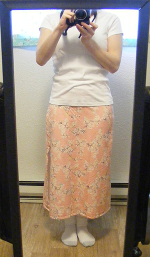 Yinghua Jersey Skirt - Front, in Mirror