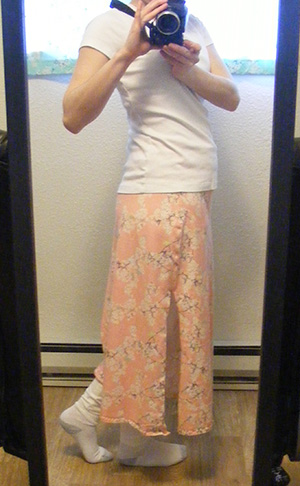 Yinghua Jersey Skirt - Side, in Mirror